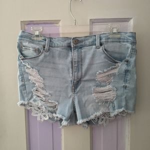 Short Jean Shorts with Lace